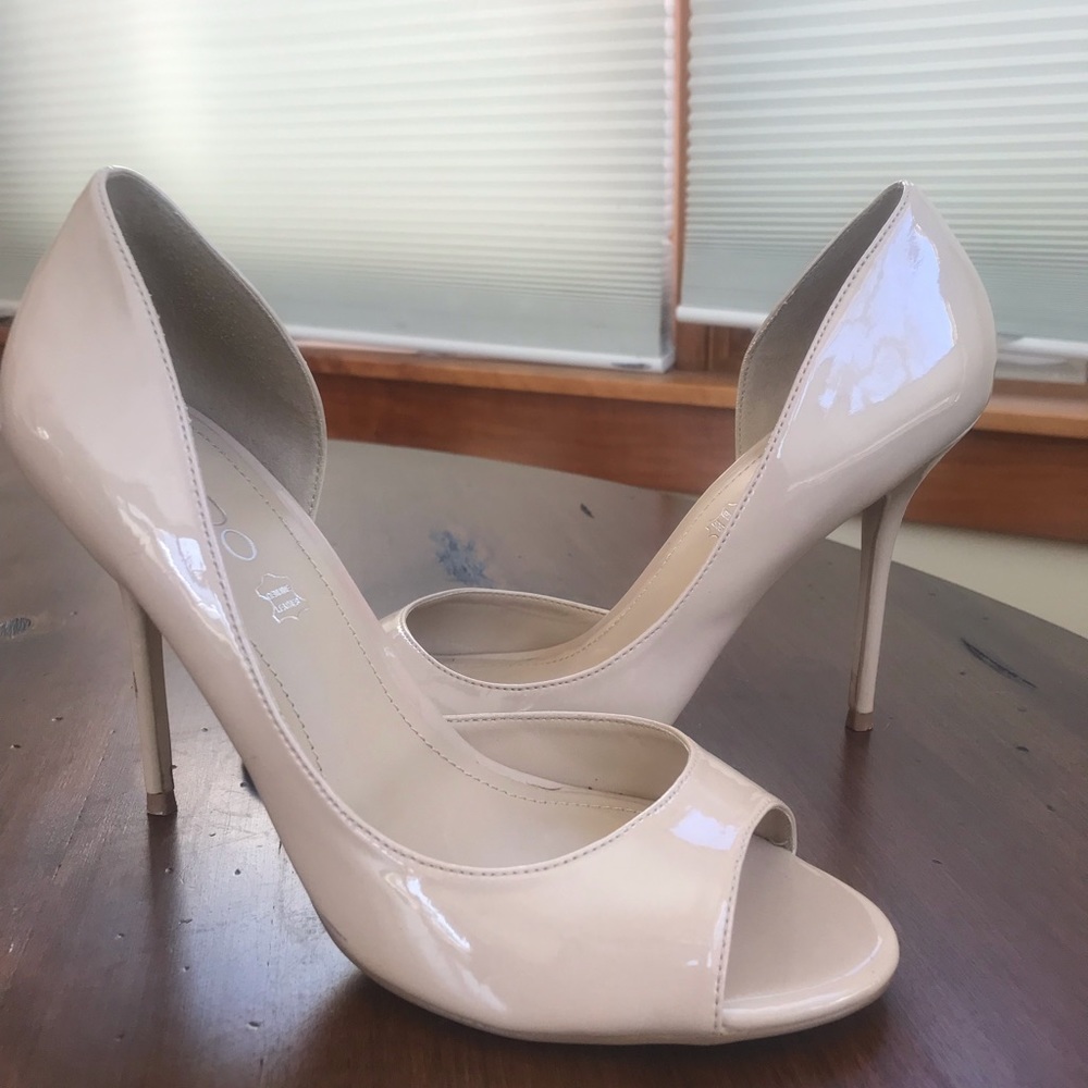 Formal creme peep toe heels